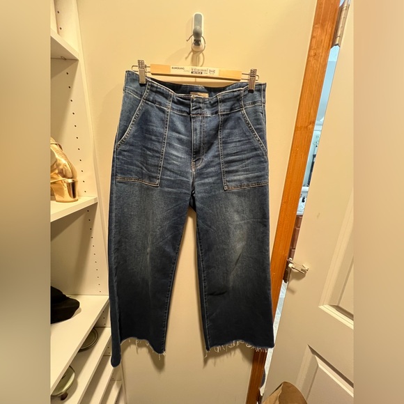 KUT From The Kloth - High Rise Meg Fab Ab Wide Leg Denim - Picture 6 of 16